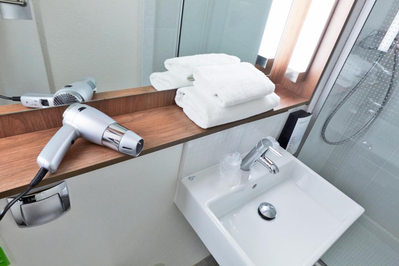 Campanile Ferrand - Le Brezet Hotel 3*