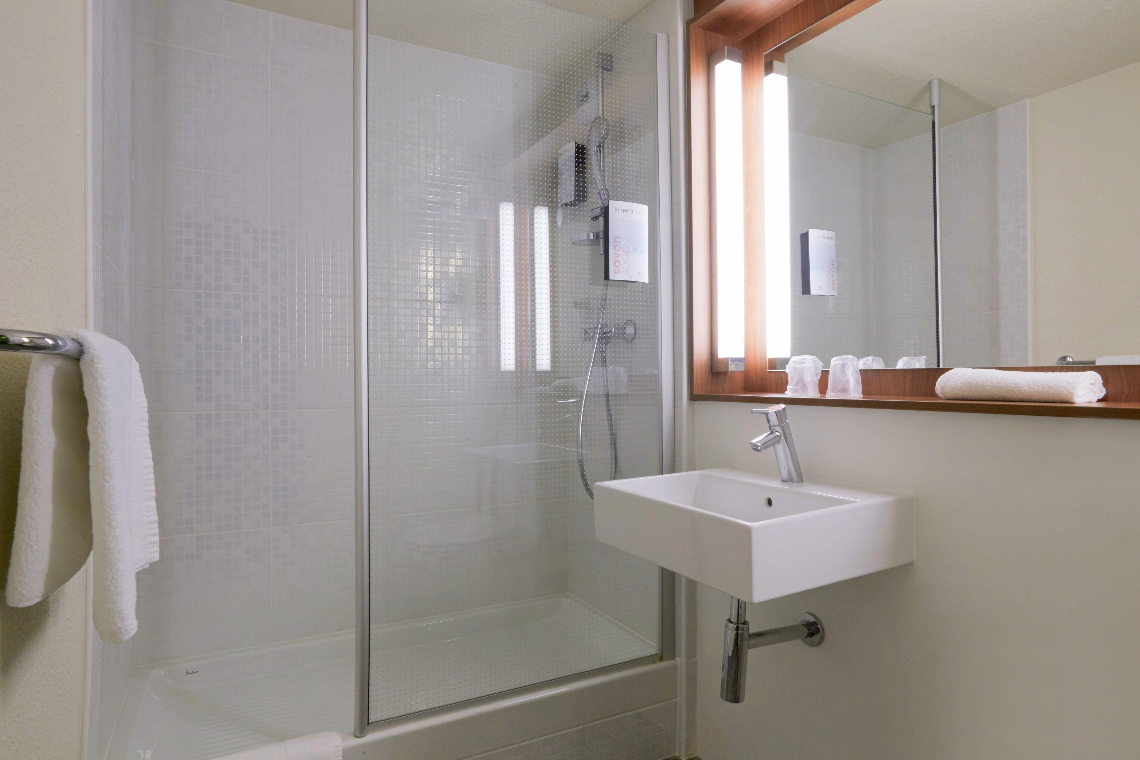 Hotel Campanile Nature - Ferrand Le Brezet 3*