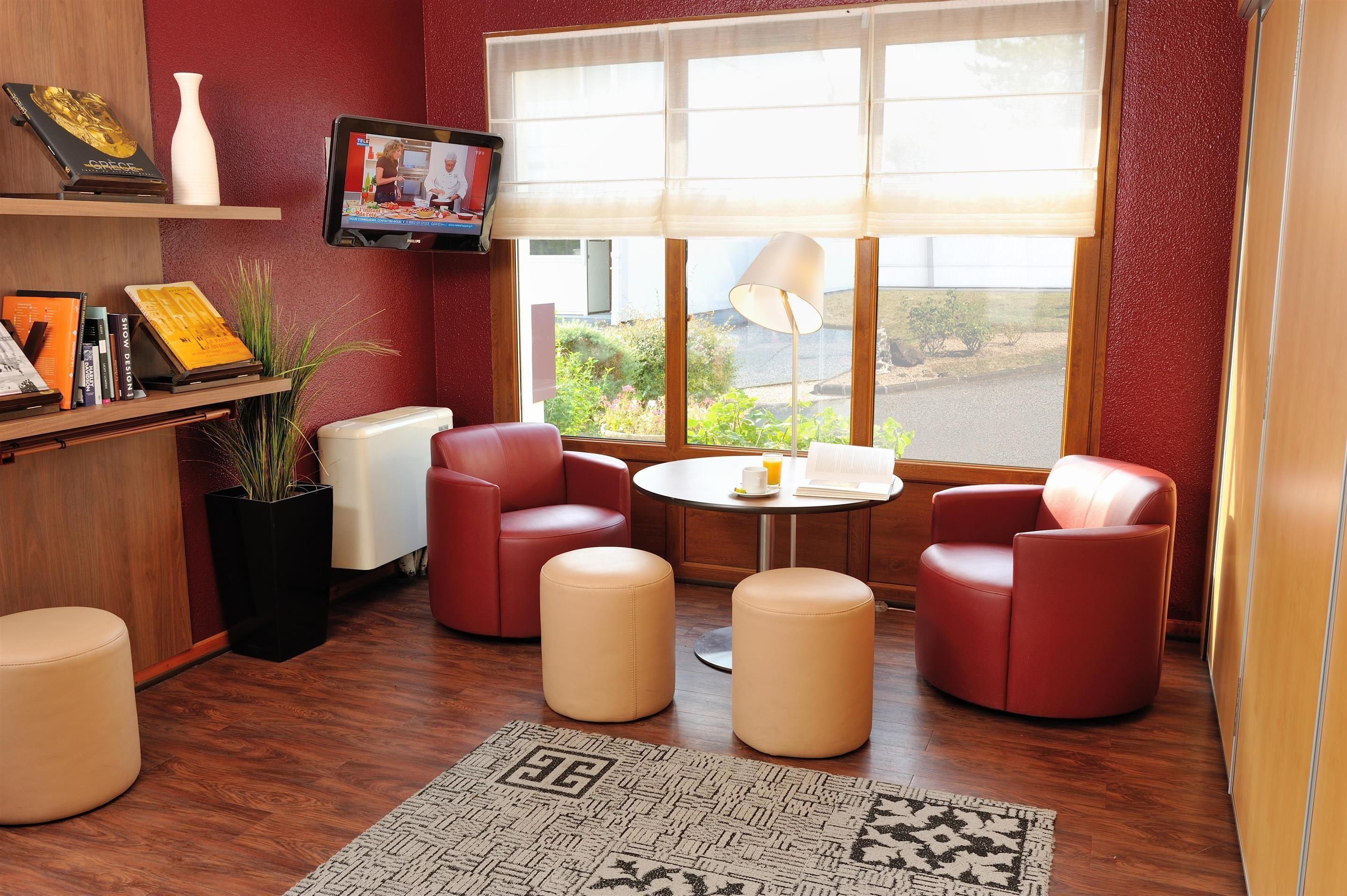 Hotel Campanile NATURE - Clermont Ferrand Le Brezet