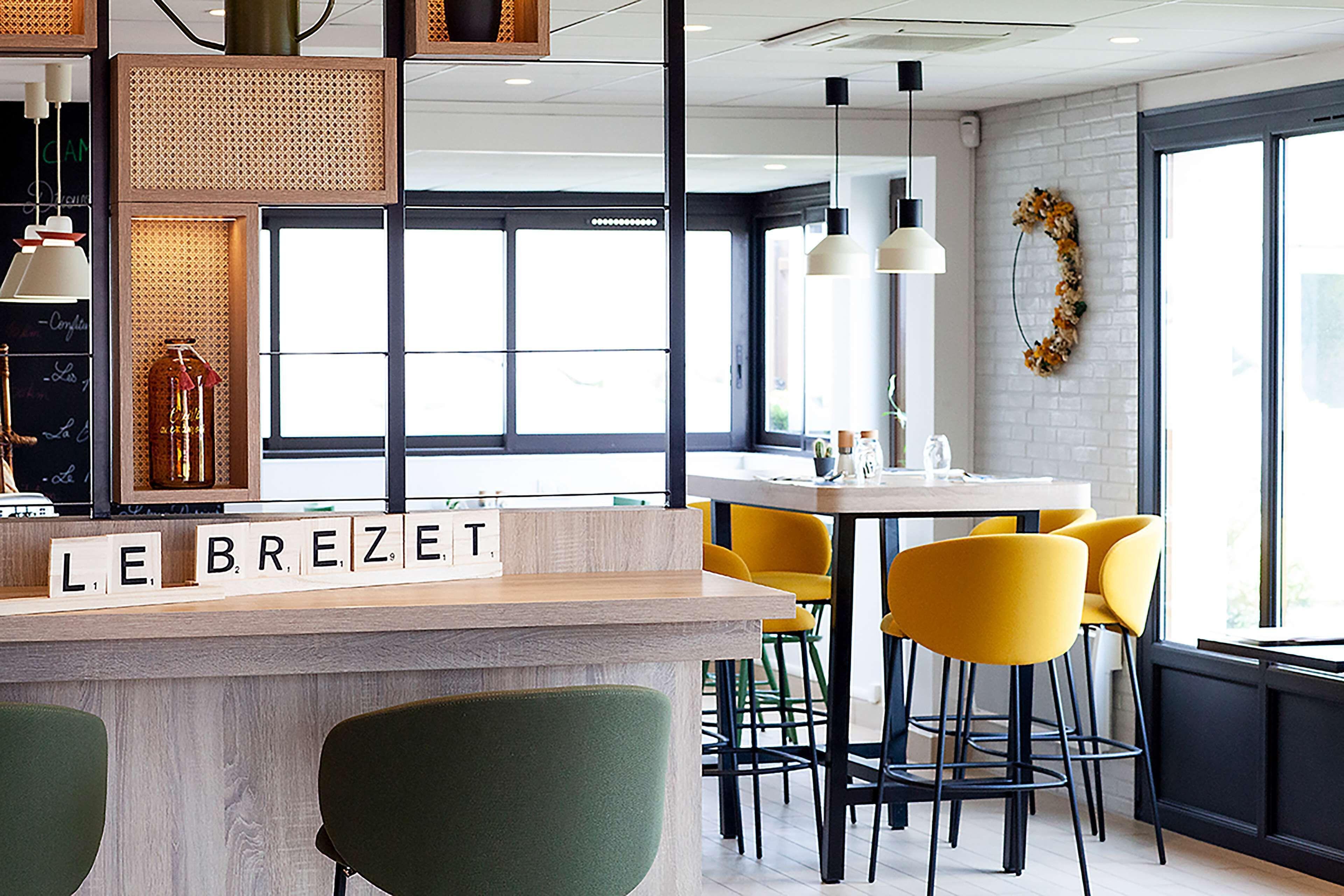 Hotel Campanile NATURE - Clermont Ferrand Le Brezet