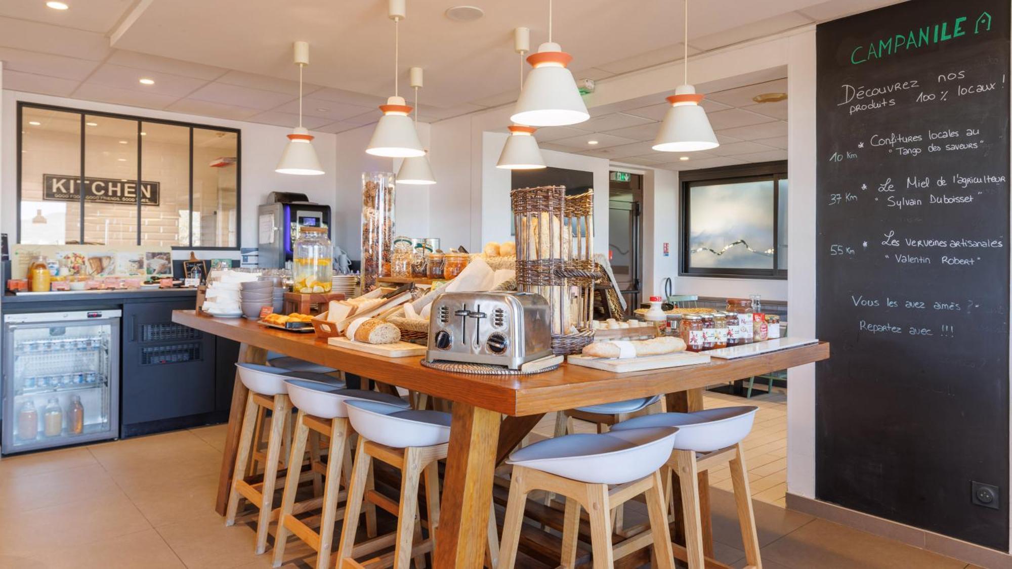 Campanile Nature - Ferrand Le Brezet 3*